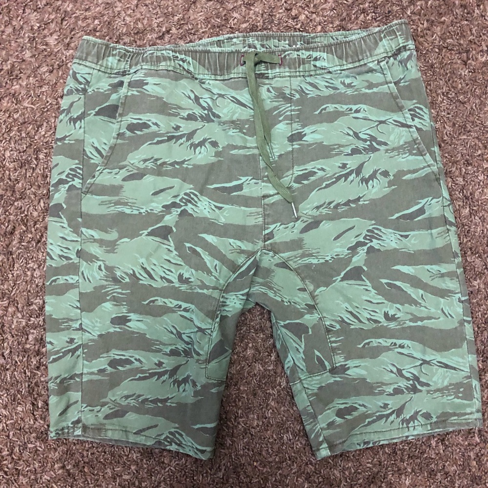 Skinny Camo Shorts